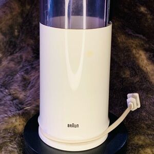 Braun White Electric Coffee Bean Grinder - Sleek Corded Design